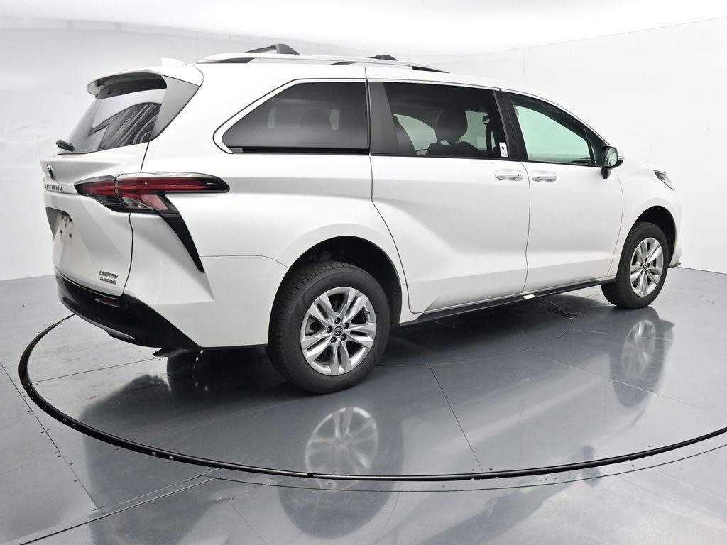 2024 Toyota Sienna Limited 7 Passenger