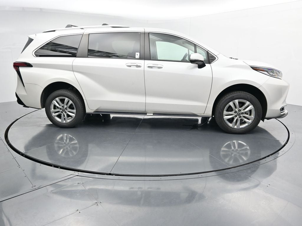 2024 Toyota Sienna Limited 7 Passenger