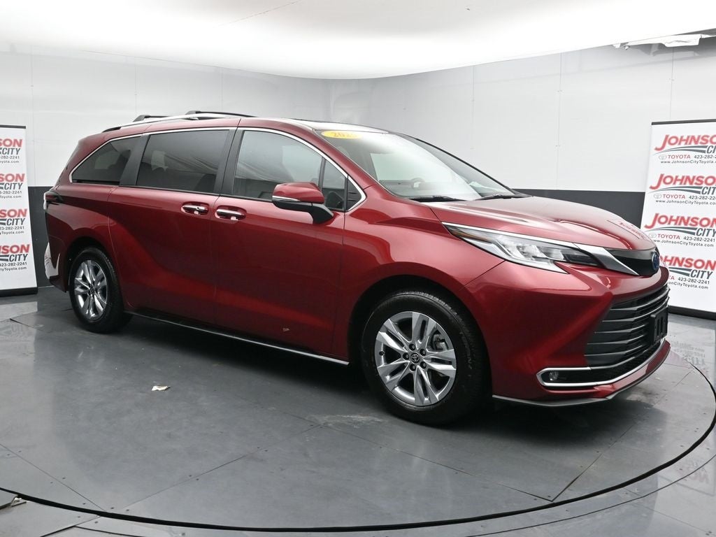2025 Toyota Sienna Limited 7 Passenger