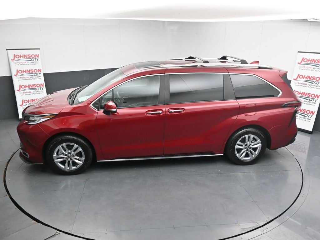 2025 Toyota Sienna Limited 7 Passenger