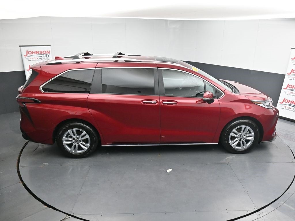 2025 Toyota Sienna Limited 7 Passenger