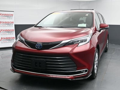 2025 Toyota Sienna Limited 7 Passenger