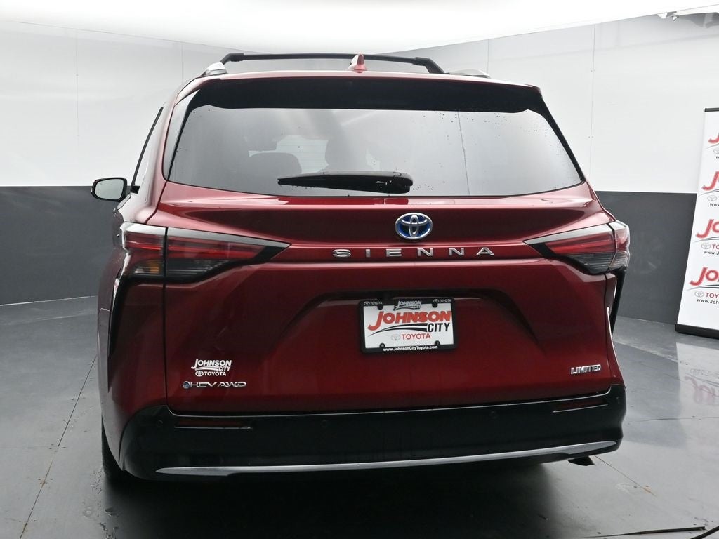 2025 Toyota Sienna Limited 7 Passenger