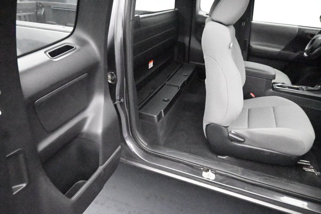 2017 Toyota Tacoma SR