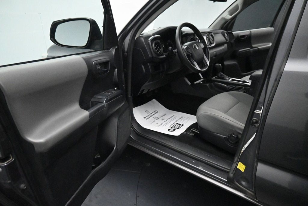 2017 Toyota Tacoma SR