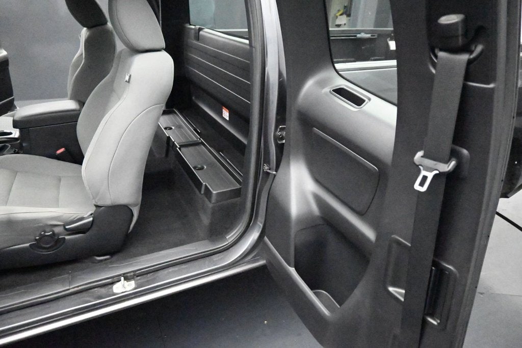 2017 Toyota Tacoma SR