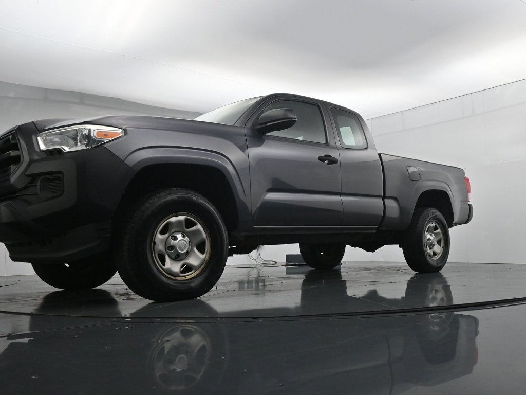 2017 Toyota Tacoma SR