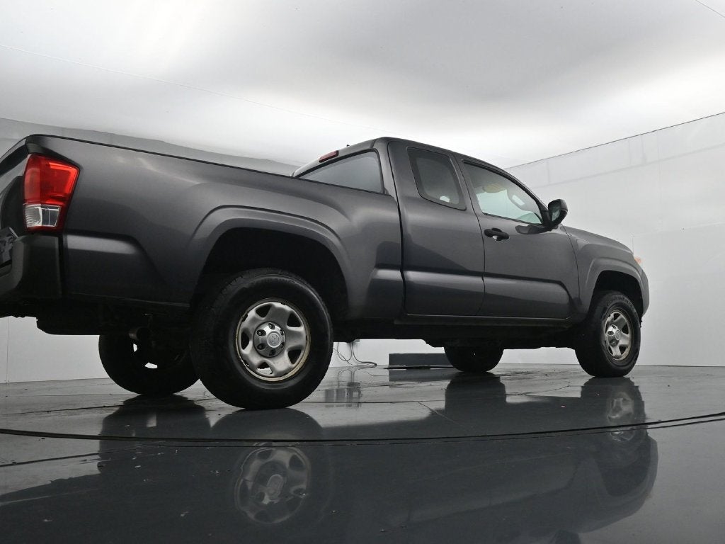 2017 Toyota Tacoma SR