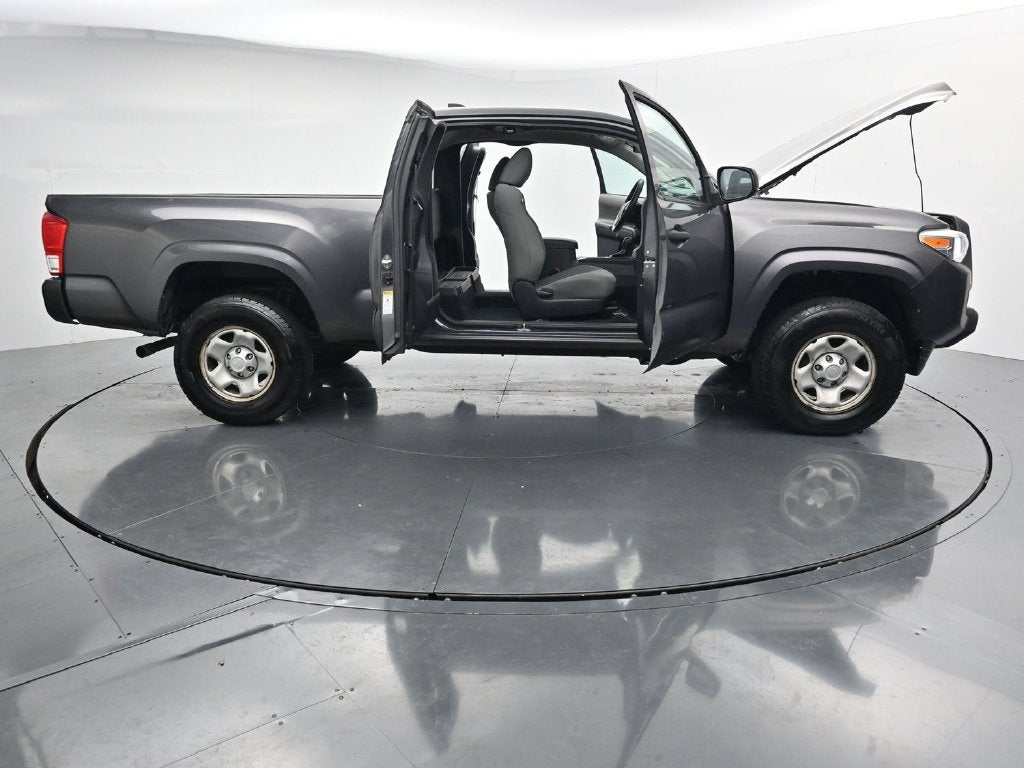 2017 Toyota Tacoma SR