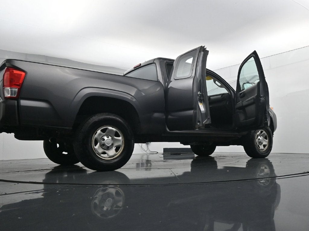 2017 Toyota Tacoma SR