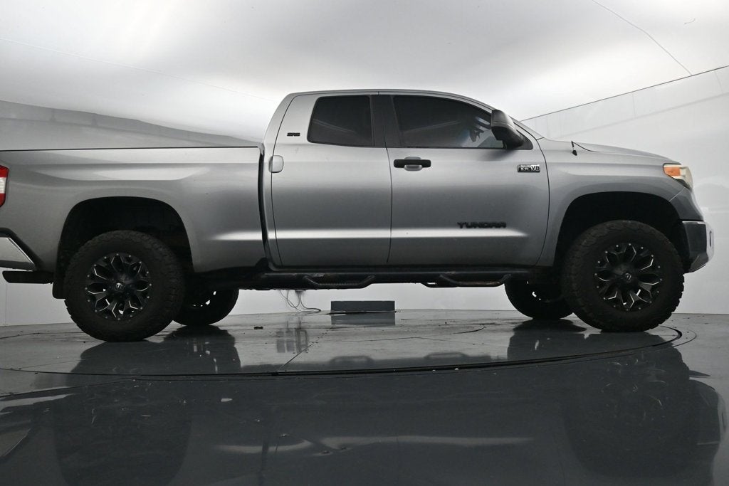 2015 Toyota Tundra SR5