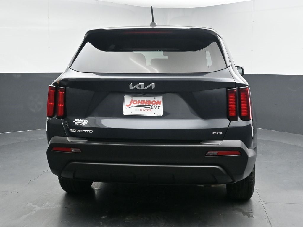 2023 Kia Sorento LX