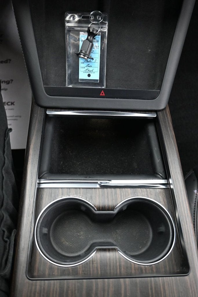 2022 Tesla Model S Base