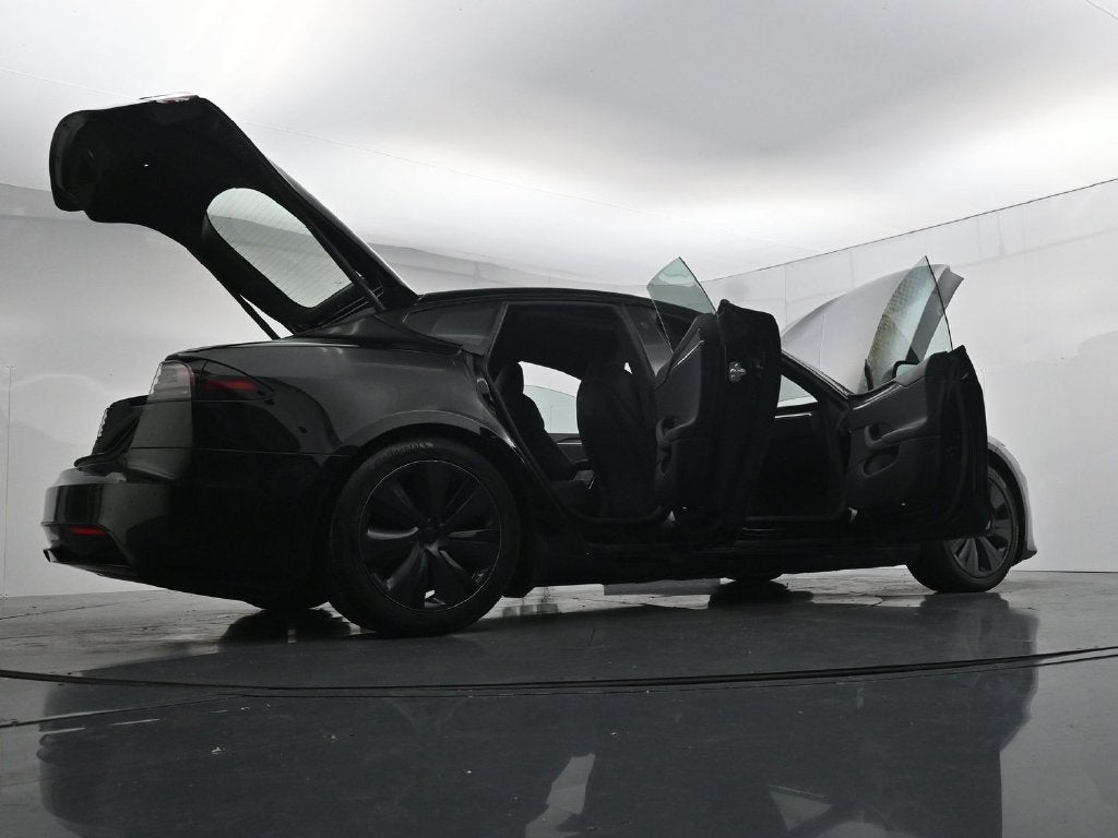 2022 Tesla Model S Base
