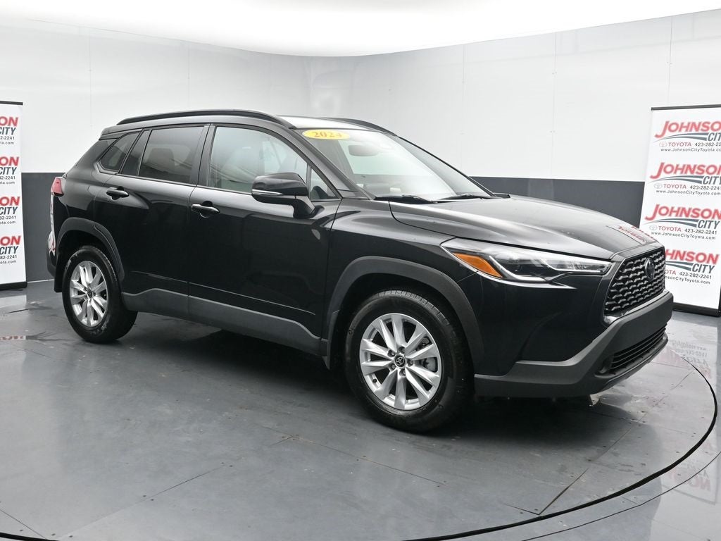 2024 Toyota Corolla Cross LE