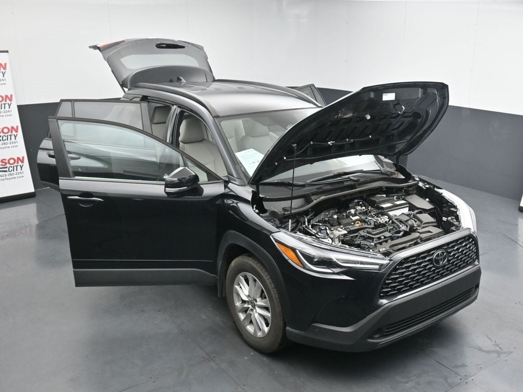 2024 Toyota Corolla Cross LE