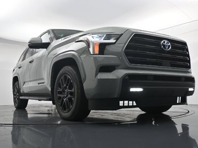 2024 Toyota Sequoia SR5