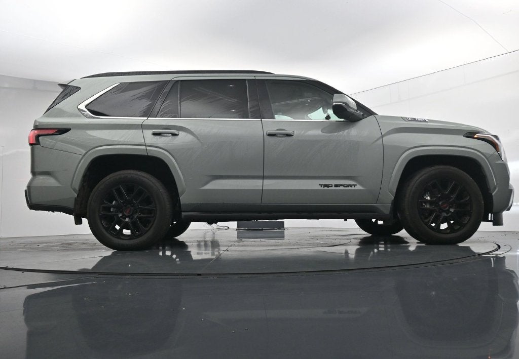 2024 Toyota Sequoia SR5