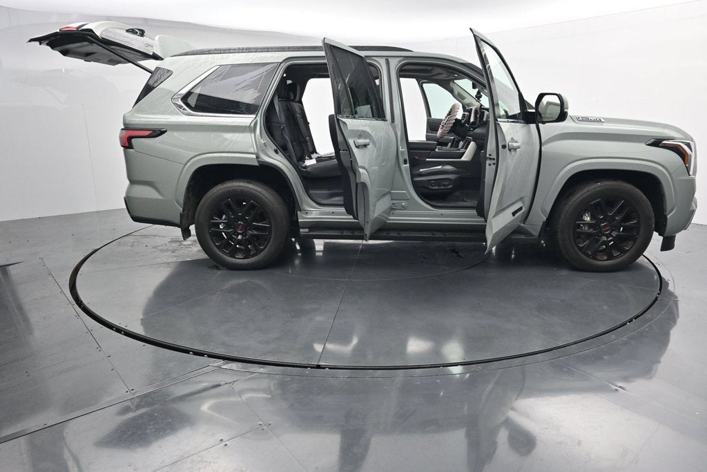 2024 Toyota Sequoia SR5