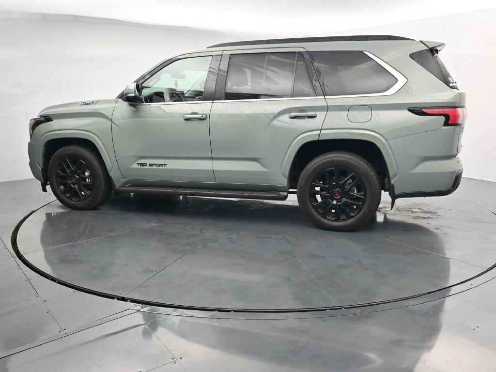 2024 Toyota Sequoia SR5