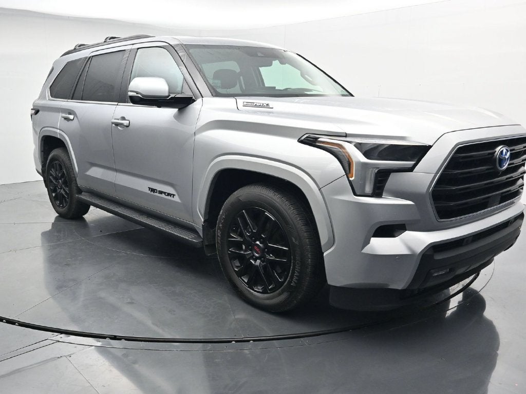 2024 Toyota Sequoia SR5