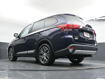 2017 Mitsubishi Outlander ES