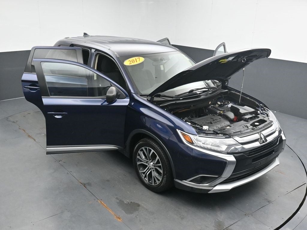 2017 Mitsubishi Outlander ES