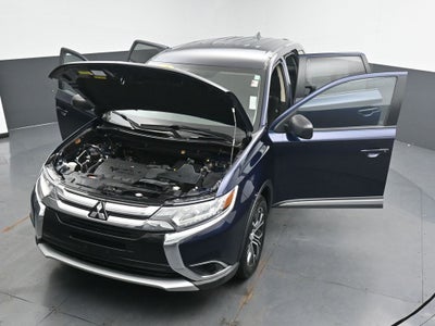 2017 Mitsubishi Outlander ES