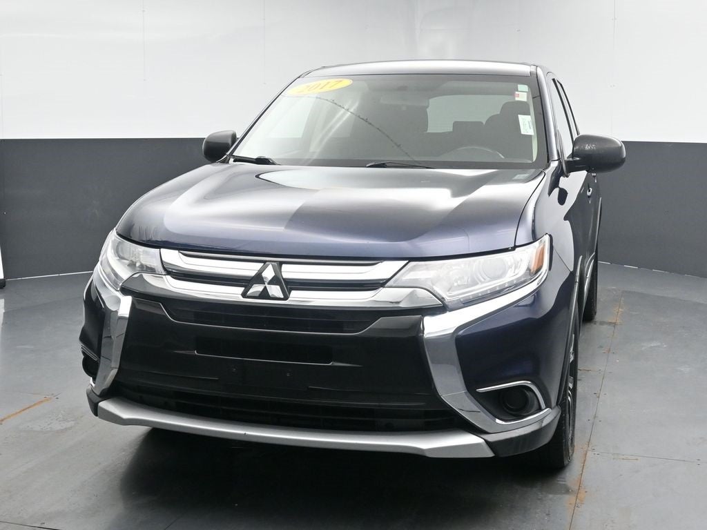 2017 Mitsubishi Outlander ES