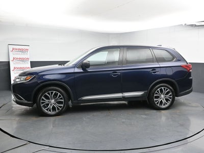 2017 Mitsubishi Outlander ES