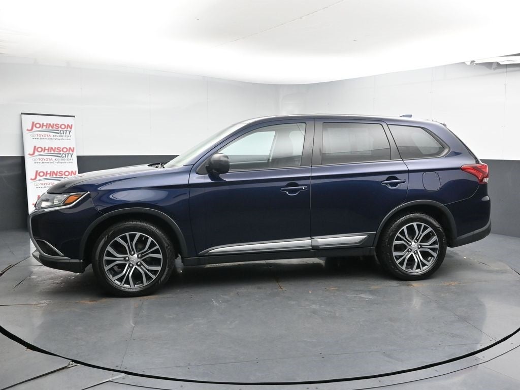 2017 Mitsubishi Outlander ES