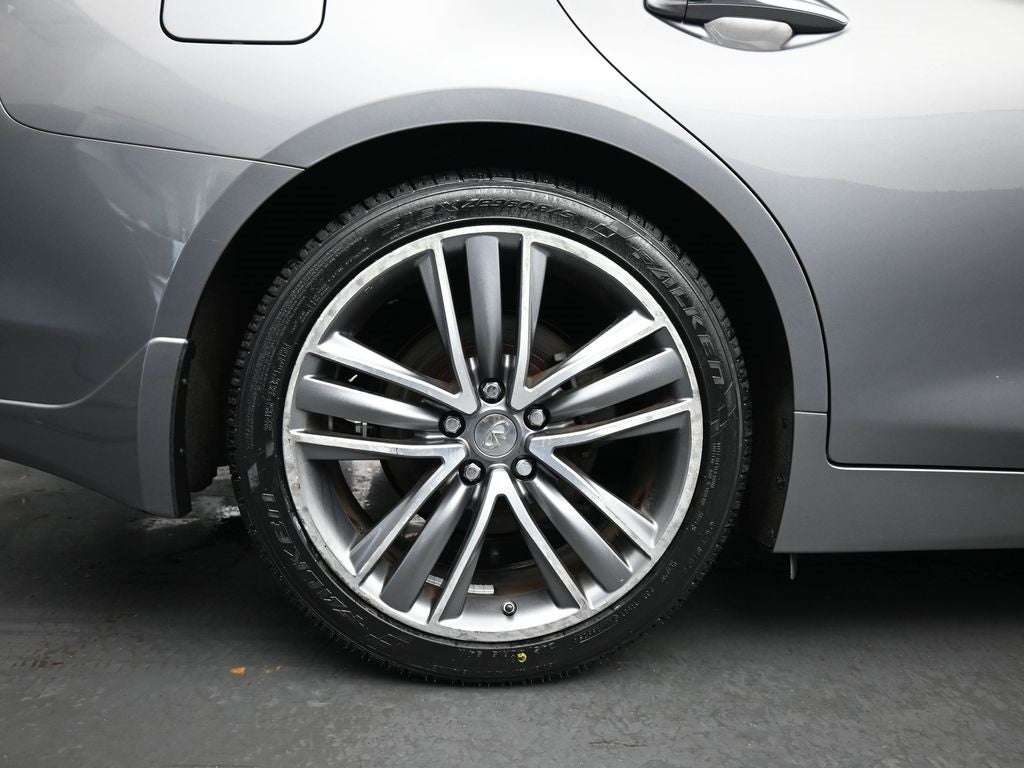 2016 INFINITI Q50 Base