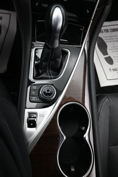 2016 INFINITI Q50 Base