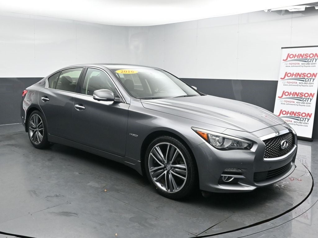 2016 INFINITI Q50 Base