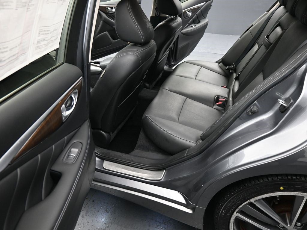 2016 INFINITI Q50 Base