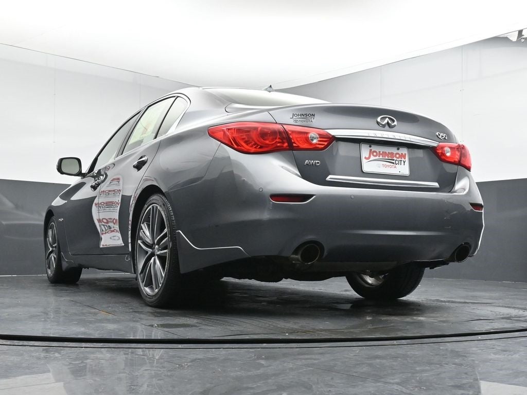2016 INFINITI Q50 Base