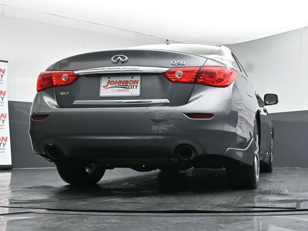 2016 INFINITI Q50 Base