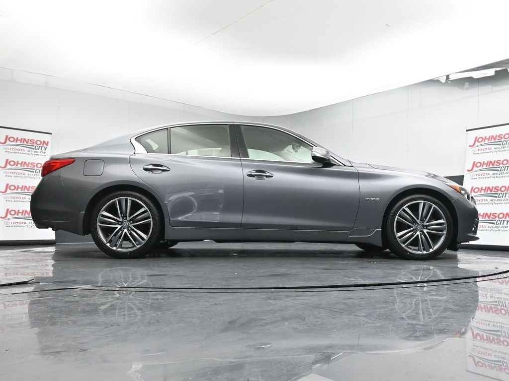 2016 INFINITI Q50 Base