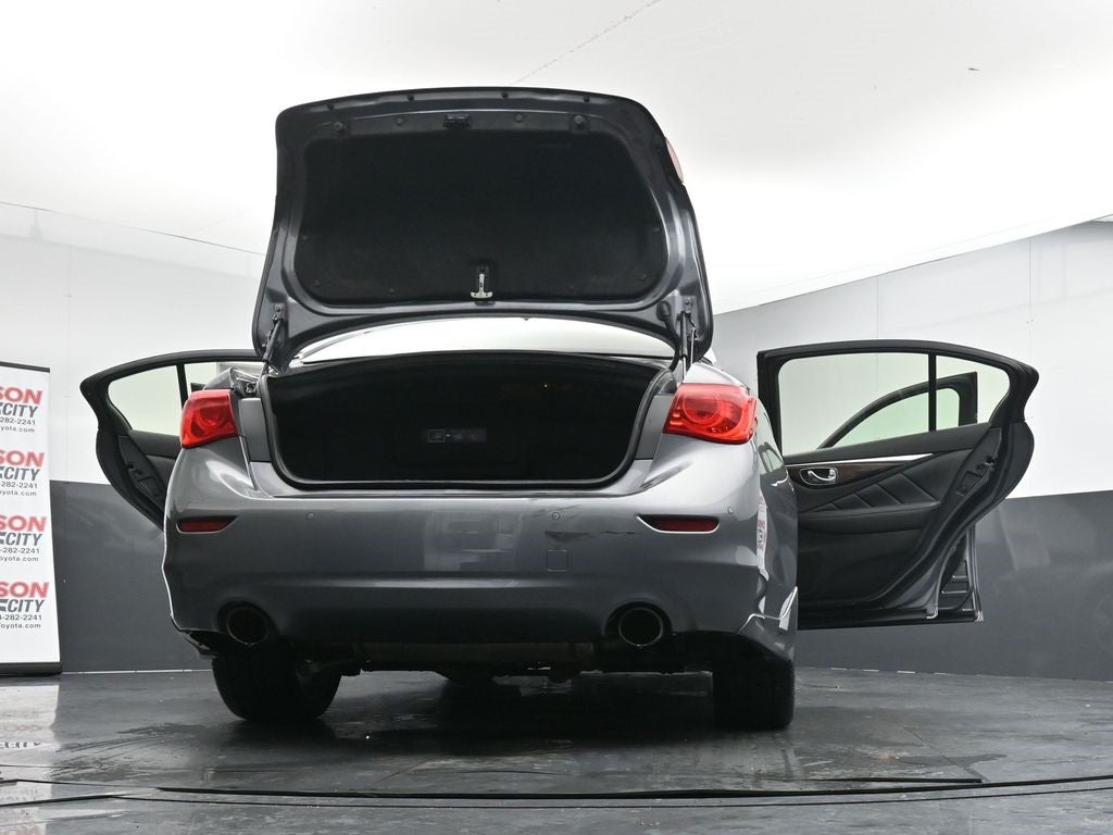 2016 INFINITI Q50 Base