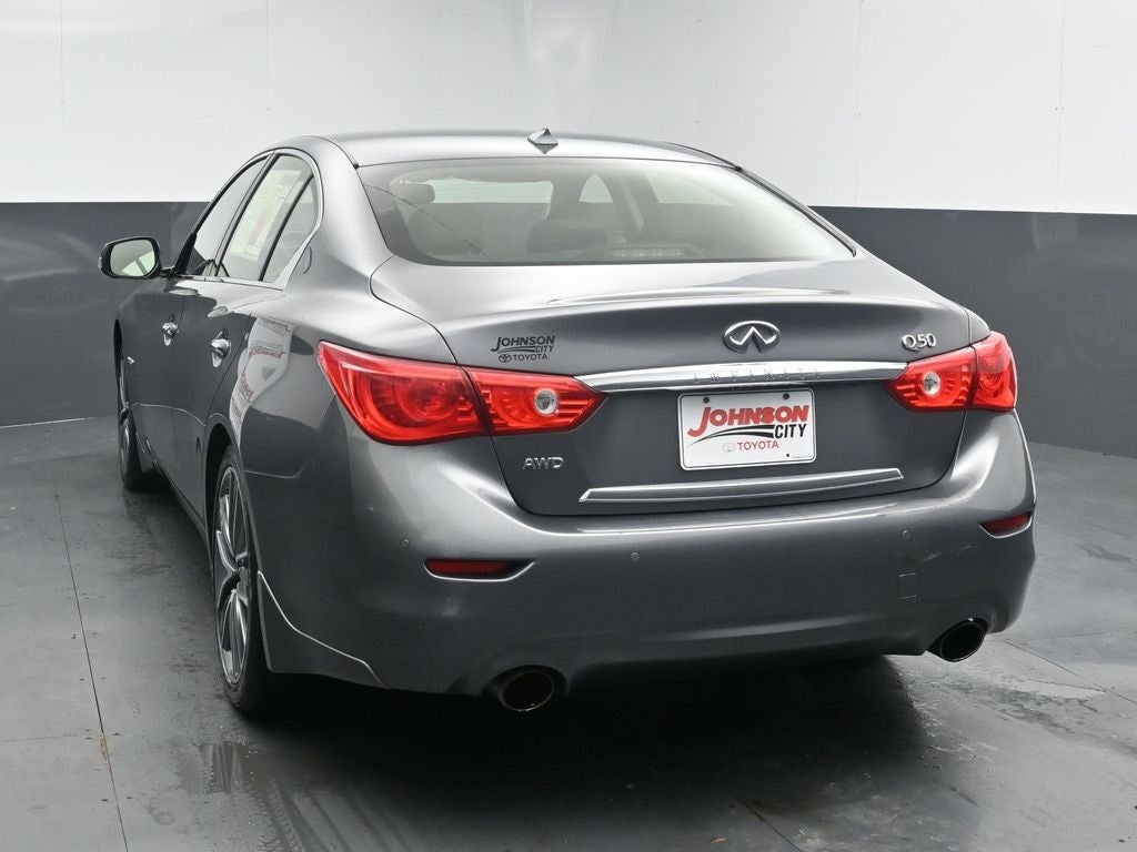 2016 INFINITI Q50 Base