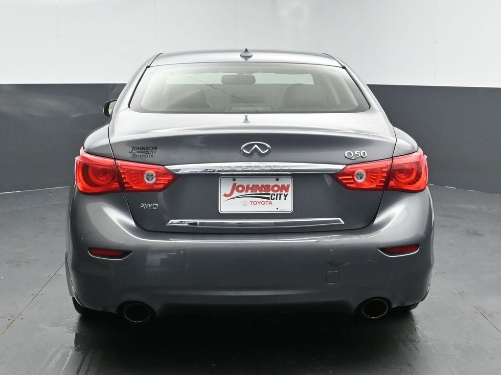 2016 INFINITI Q50 Base