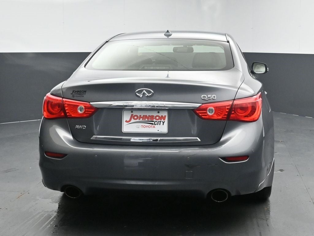 2016 INFINITI Q50 Base