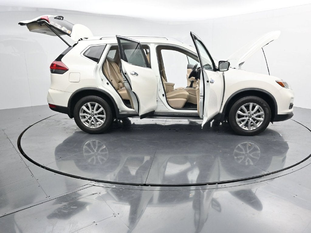 2018 Nissan Rogue SV