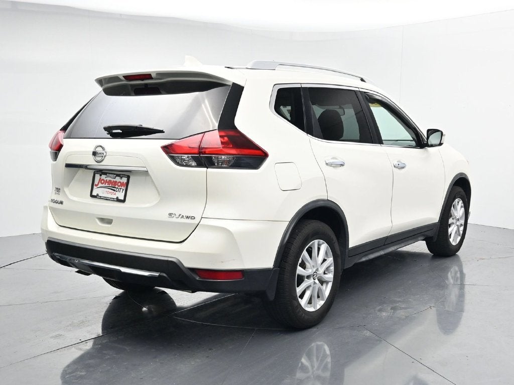 2018 Nissan Rogue SV