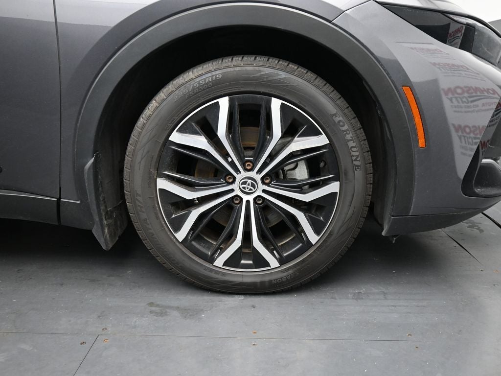 2023 Toyota Crown XLE