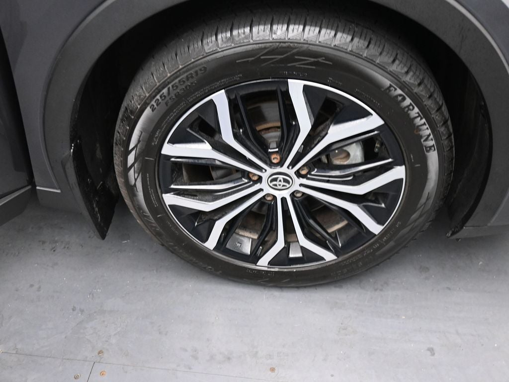 2023 Toyota Crown XLE