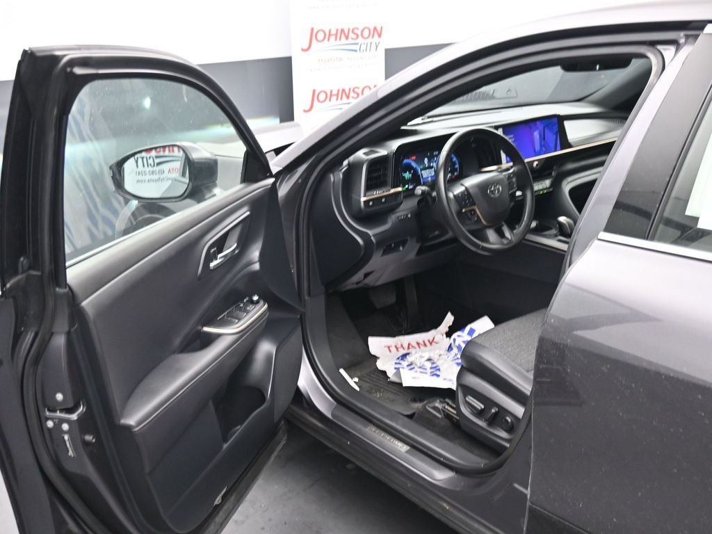 2023 Toyota Crown XLE