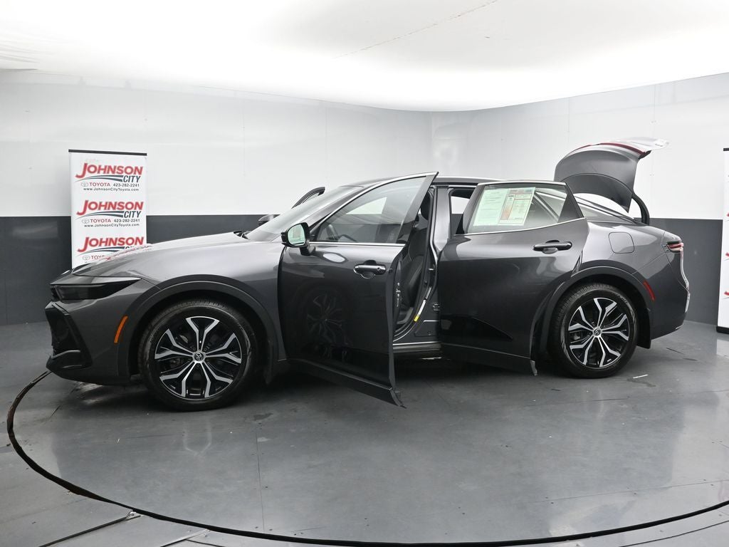 2023 Toyota Crown XLE