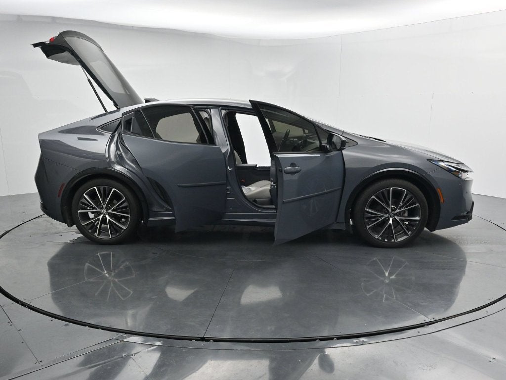 2024 Toyota Prius XLE