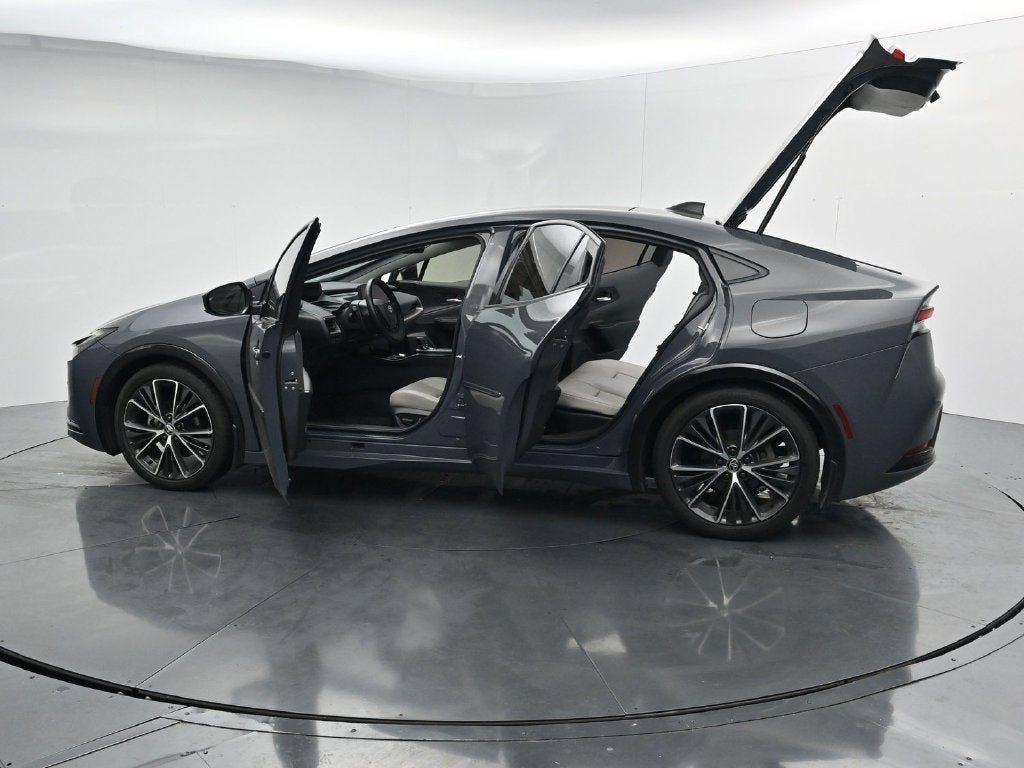 2024 Toyota Prius XLE